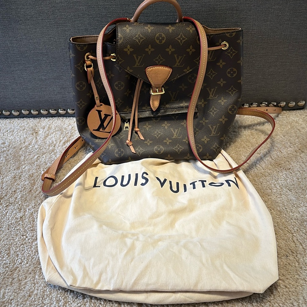 Louis Vuitton Monogram Montsouris PM